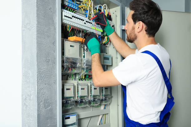 Best Local Electrician Companies  in Salem, MA